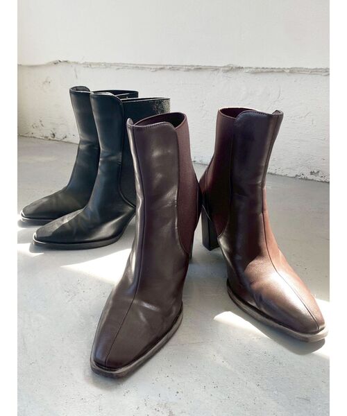 RESEXXY(リゼクシー)の「スクエアトゥショートブーツ(ブーツ・レディース・ブラック/ブラウン・SMALL/MEDIUM/LARGE)」の3枚目の写真