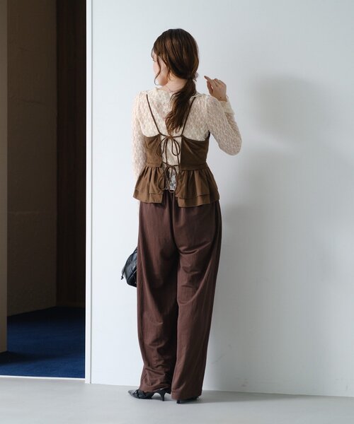 Kastane（カスタネ）の「スウェードペプラムビスチェ（キャミソール・レディース・ベージュ/ブラック/ブラウン・FREE）」の14枚目の写真