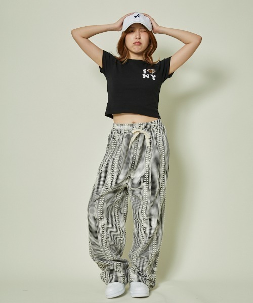 GORGE(ゴージ)の「《レオパード&ハートロゴ》ショート丈Tシャツ(Tシャツ/カットソー・レディース・ブラック/オフホワイト・F)」の9枚目の写真