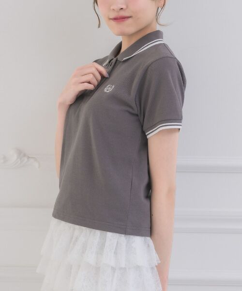 ems excite(エムズエキサイト)の「バイカラーポロTEE(Tシャツ/カットソー・レディース・ナチュラル/レッド系1/ダークブルー/チャコールグレー・FREE)」の1枚目の写真