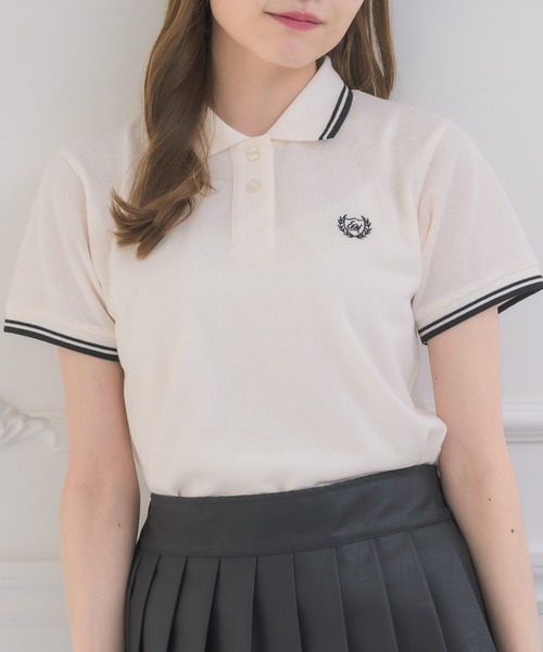 ems excite(エムズエキサイト)の「バイカラーポロTEE(Tシャツ/カットソー・レディース・ナチュラル/レッド系1/ダークブルー/チャコールグレー・FREE)」の2枚目の写真