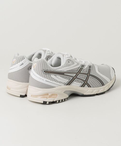 ASICS(アシックス)の「GEL-DS TRAINER 14 / ゲルディーエス トレーナー 14(スニーカー・メンズ・ホワイト×ブラック・26.5/27/28.5/26/25/27.5/23.5/28/24/24.5/25.5/23/29)」の9枚目の写真