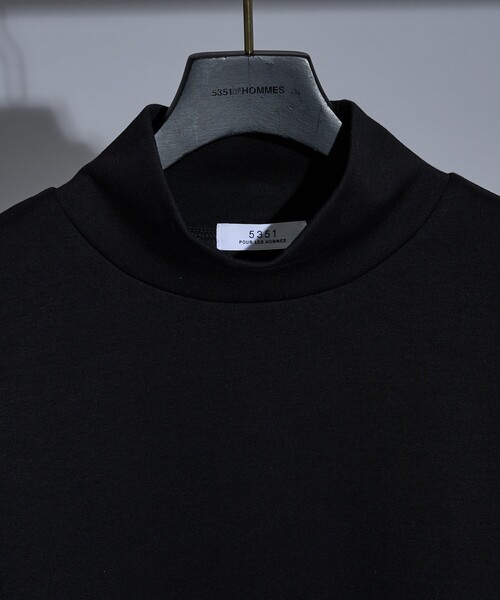 5351 POUR LES HOMMES(ゴーサンゴーイチプールオム)の「サイドライン ハイネック 長袖Tシャツ(Tシャツ/カットソー・メンズ・ホワイト/チャコールグレー/ブラック・50/48/46/44)」の7枚目の写真