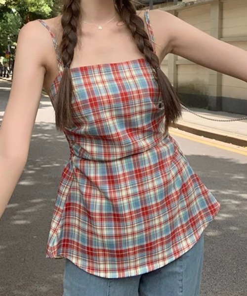 NANAHACHI(ナナハチ)の「チェック柄 バックシャーリング ペプラム風 キャミトップス(Tシャツ/カットソー・レディース・レッド・FREE)」の1枚目の写真