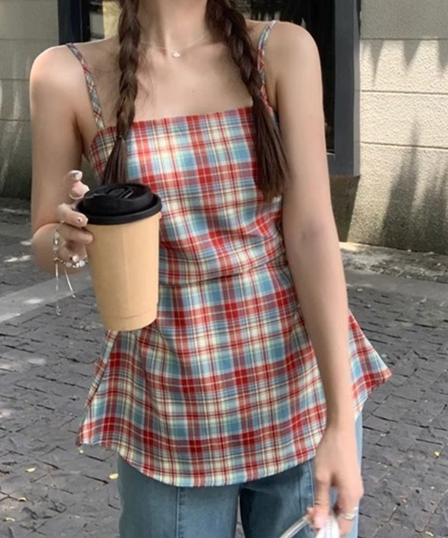 NANAHACHI(ナナハチ)の「チェック柄 バックシャーリング ペプラム風 キャミトップス(Tシャツ/カットソー・レディース・レッド・FREE)」の9枚目の写真