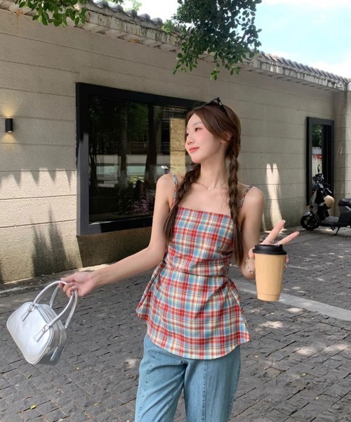 NANAHACHI(ナナハチ)の「チェック柄 バックシャーリング ペプラム風 キャミトップス(Tシャツ/カットソー・レディース・レッド・FREE)」の10枚目の写真