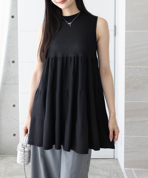 CLEAR BASIC（クリアベーシック）の「ティアードノースリーブニットチュニック[オフィスカジュアル 着回し抜群 大人]≪AW新作≫（チュニック・レディース・ブラック/ブルー/グリーン/ブラウン/オレンジ・F）」の2枚目の写真