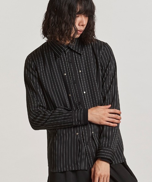 NO ID.(ノーアイディ)の「ms6244-リベットタックSH シャツ(457006-319S)(シャツ/ブラウス・メンズ・ホワイト/ブラック/ストライプ・1/2)」の18枚目の写真