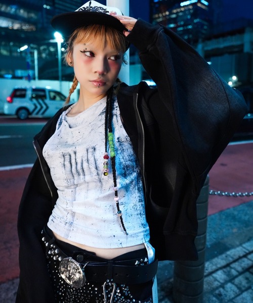 Never mind the XU（ネバーマインドザエックスユー）の「【NMTXU】rhinestone design zip parka / 【エヌエムティーエックスユー】ラインストーンデザインダブルジップパーカー（パーカー・メンズ・ブラック/チャコール・S/M）」の22枚目の写真