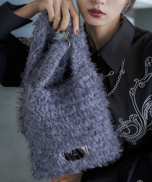 HARE(ハレ)の「シャギーニットミニバッグ(HARE)(ショルダーバッグ・レディース・イエロー/グレー/ブラック/レッド・FREE)」の3枚目の写真