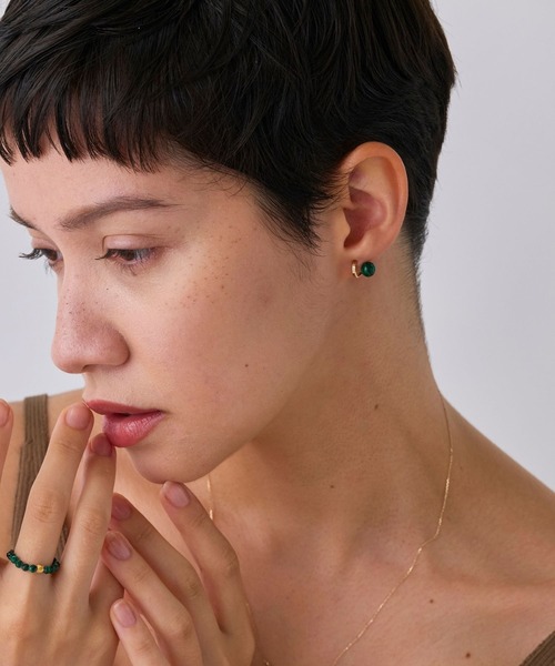 JUPITER(ジュピター)の「【K10】天然石フープフォルムピアス/オニキス/マラカイト<動画あり>(ピアス(両耳用)・レディース・グリーン/ブラック・FREE)」の12枚目の写真