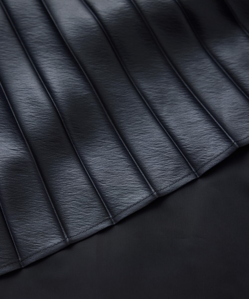 ROPE'（ロペ）の「シャイニープリーツスカート/イージーケア（スカート・レディース・ベージュ/ブラック/キャメル・FREE）」の18枚目の写真