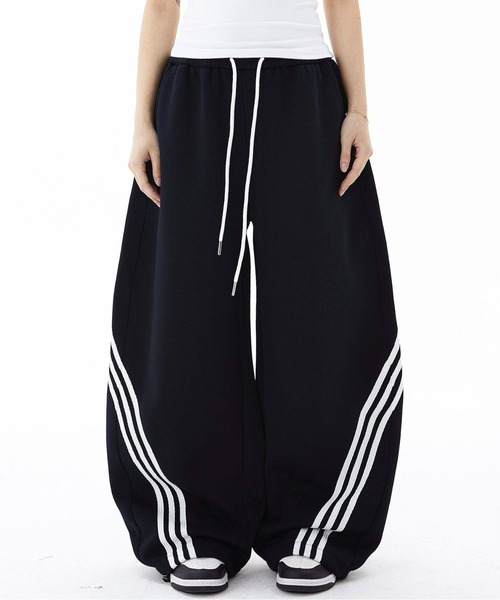 mushwear（マッシュウェア）の「ワイドトラックパンツ（スウェットパンツ・メンズ・ブラック/ネイビー/グレー・X-LARGE/LARGE/MEDIUM/SMALL）」の2枚目の写真