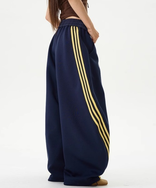 mushwear（マッシュウェア）の「ワイドトラックパンツ（スウェットパンツ・メンズ・ブラック/ネイビー/グレー・X-LARGE/LARGE/MEDIUM/SMALL）」の5枚目の写真