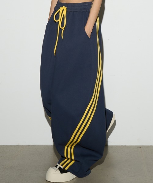 mushwear（マッシュウェア）の「ワイドトラックパンツ（スウェットパンツ・メンズ・ブラック/ネイビー/グレー・X-LARGE/LARGE/MEDIUM/SMALL）」の4枚目の写真