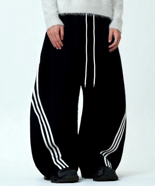 mushwear（マッシュウェア）の「ワイドトラックパンツ（スウェットパンツ・メンズ・ブラック/ネイビー/グレー・X-LARGE/LARGE/MEDIUM/SMALL）」の13枚目の写真