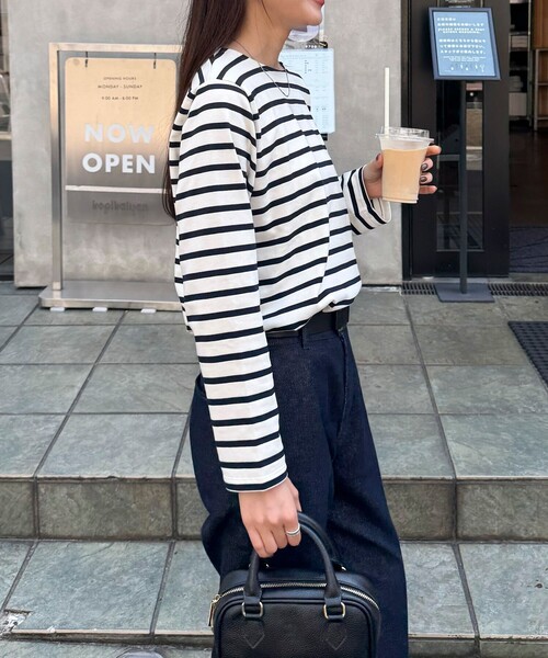 fredy emue(フレディエミュ)の「コンパクトボーダーロンTシャツ(Tシャツ/カットソー・レディース・ブラック系その他/ブルー系その他/ベージュ系その他/レッド系その他・38)」の21枚目の写真