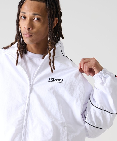 FUBU( フブ)の「FUBU フブ ブランド ロゴ 配色ライン ジップアップ 長袖 ナイロン トラックジャケット ジャージ(ナイロンジャケット・メンズ・ブラック/ホワイト/チャコール・XXL/XL/L/M)」の22枚目の写真