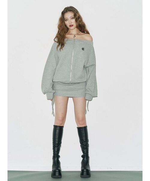 EVRIS（エヴリス）の「ジップアップオフショルトップス【セットアップ着用可能】（パーカー・レディース・パープル/ホワイト/ブラック/グレー・FREE）」の9枚目の写真