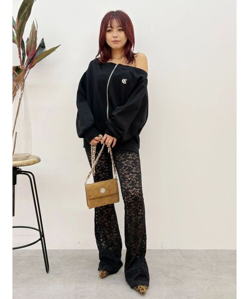 EVRIS（エヴリス）の「ジップアップオフショルトップス【セットアップ着用可能】（パーカー・レディース・パープル/ホワイト/ブラック/グレー・FREE）」の15枚目の写真