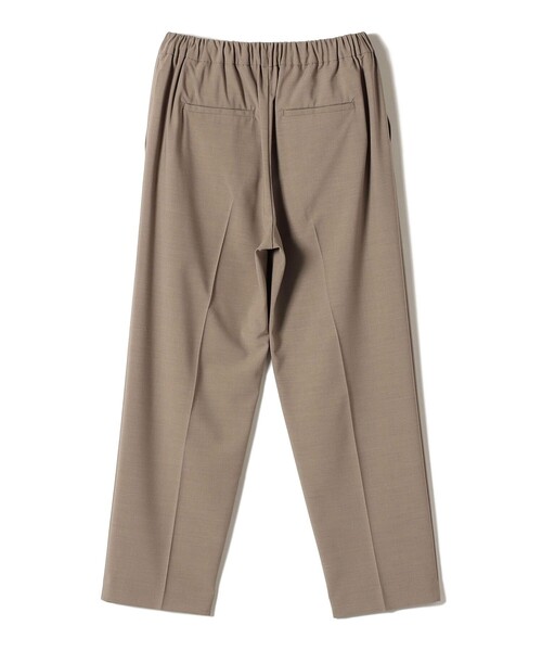 SHIPS Colors（シップス カラーズ）の「SHIPS Colors:〈手洗い可能〉TR/PU センタープレスイージー テーパード パンツ（その他パンツ・レディース・グレー/ベージュ/ネイビー・SMALL/MEDIUM）」の20枚目の写真