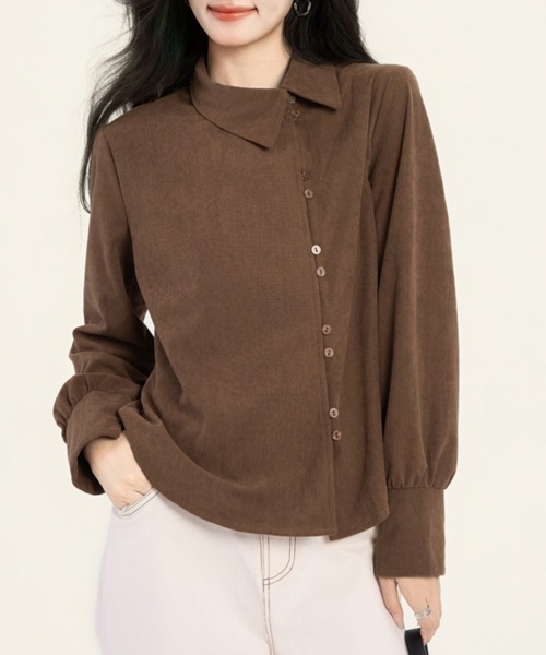 ONEP STAR(ワンピスター)の「アシメボタンバックタックブラウス(シャツ/ブラウス・レディース・テラコッタ・MEDIUM/X-LARGE/LARGE)」の2枚目の写真