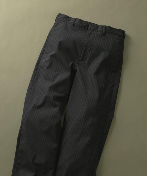 ITEMS URBANRESEARCH（アイテムズ アーバンリサーチ）の「Pinstripe Straight Pants（その他パンツ・メンズ・チャコールグレー/ブラック/ネイビー・MEDIUM/LARGE）」の8枚目の写真