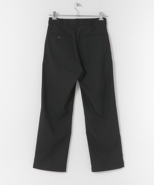 ITEMS URBANRESEARCH（アイテムズ アーバンリサーチ）の「Pinstripe Straight Pants（その他パンツ・メンズ・チャコールグレー/ブラック/ネイビー・MEDIUM/LARGE）」の16枚目の写真