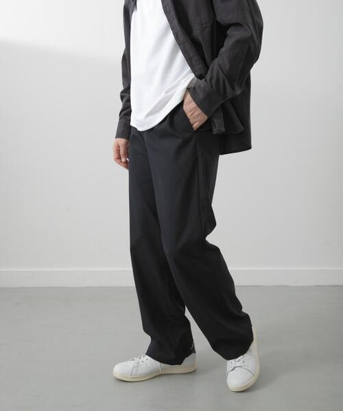 ITEMS URBANRESEARCH(アイテムズ アーバンリサーチ)の「Pinstripe Straight Pants(その他パンツ・メンズ・チャコールグレー/ブラック/ネイビー・MEDIUM/LARGE)」の19枚目の写真