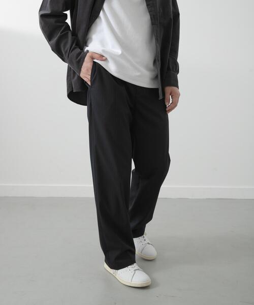 ITEMS URBANRESEARCH(アイテムズ アーバンリサーチ)の「Pinstripe Straight Pants(その他パンツ・メンズ・チャコールグレー/ブラック/ネイビー・MEDIUM/LARGE)」の21枚目の写真