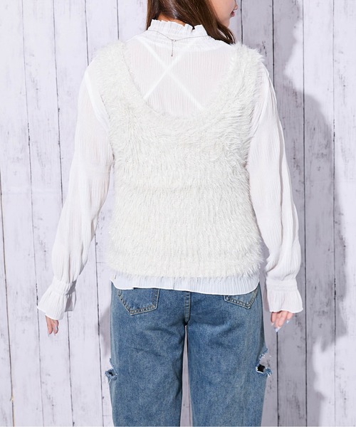 GORGE(ゴージ)の「《きらめきフェザー》レディース ラメ ニットベスト トレンド映え 秋冬(ベスト・レディース・チャコール/ブラウン/アイボリー・F)」の10枚目の写真