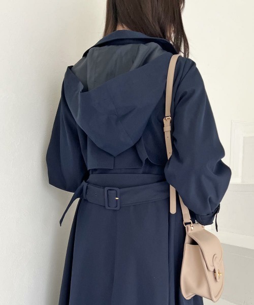 an another angelus（アンアナザーアンジェラス）の「【撥水加工】撥水トレンチコート/fint フィント（トレンチコート・レディース・ネイビー/ベージュ・FREE）」の5枚目の写真