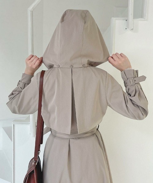 an another angelus（アンアナザーアンジェラス）の「【撥水加工】撥水トレンチコート/fint フィント（トレンチコート・レディース・ネイビー/ベージュ・FREE）」の17枚目の写真