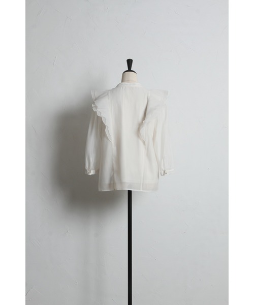 tocco closet(トッコ クローゼット)の「ラッフルフリルキーネック七分袖ブラウス(シャツ/ブラウス・レディース・オフホワイト/ブラウン/ピンク・M)」の7枚目の写真