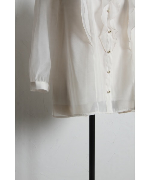 tocco closet(トッコ クローゼット)の「ラッフルフリルキーネック七分袖ブラウス(シャツ/ブラウス・レディース・オフホワイト/ブラウン/ピンク・M)」の9枚目の写真