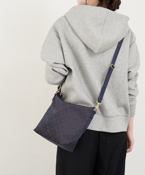 russet（ラシット）の「スタンダードミニショルダーバッグ <ナイロンジャガード>（ショルダーバッグ・レディース・ブラック×ブルー/キナリ/ブラウン系その他/キャメル/モカ/ベビーピンク/ライトグレー/サックスブルー/グリーン・FREE）」の11枚目の写真