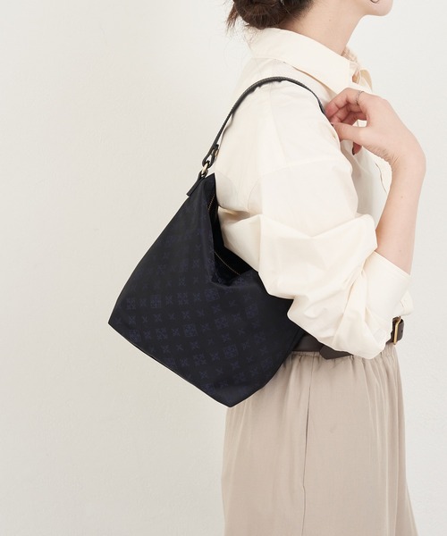 russet（ラシット）の「スタンダードミニショルダーバッグ <ナイロンジャガード>（ショルダーバッグ・レディース・ブラック×ブルー/キナリ/ブラウン系その他/キャメル/モカ/ベビーピンク/ライトグレー/サックスブルー/グリーン・FREE）」の20枚目の写真