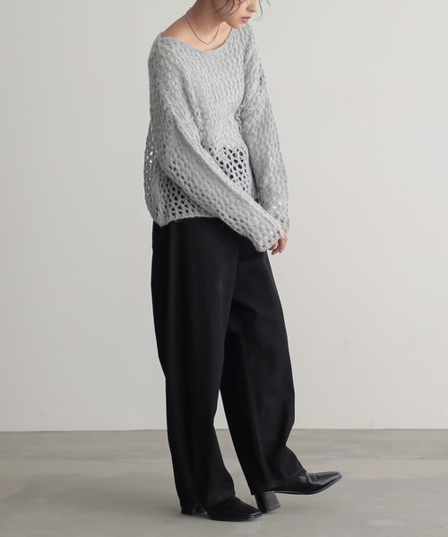 for/c(フォーシー)の「モヘアライクヘアリーメッシュニット【サスティナブル】(ニット/セーター・レディース・オフホワイト/グレー/ピンク・M/L)」の7枚目の写真
