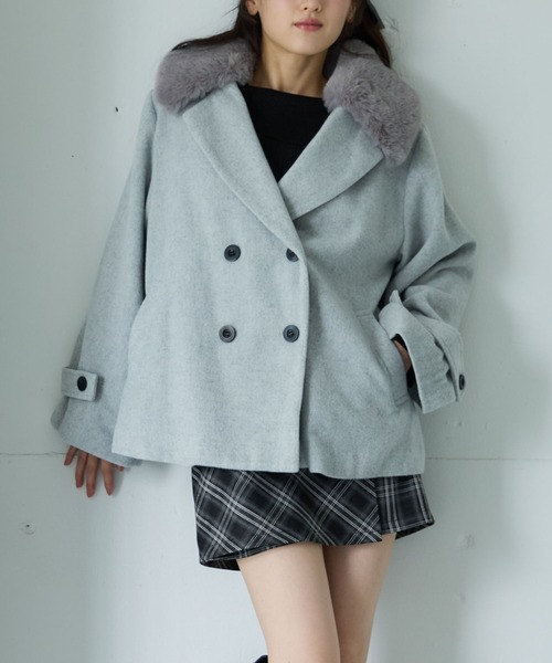 archives（アルシーヴ）の「ファーカラー付ウールミドルコート（ピーコート・レディース・アイボリー/ブラック/グレー・MEDIUM）」の5枚目の写真