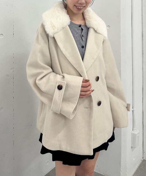 archives（アルシーヴ）の「ファーカラー付ウールミドルコート（ピーコート・レディース・アイボリー/ブラック/グレー・MEDIUM）」の16枚目の写真