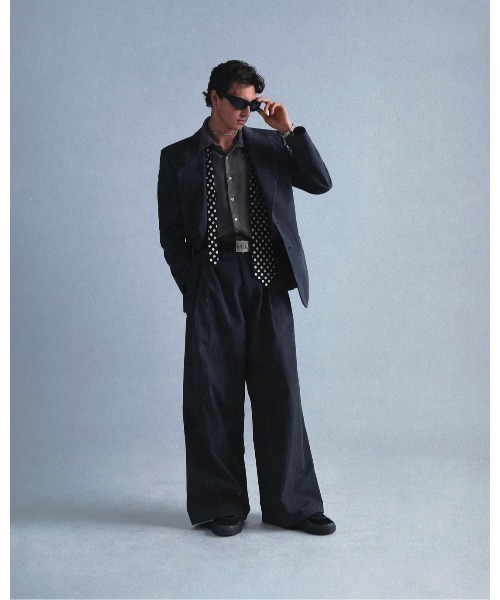 ERL（イーアールエル）の「UNISEX NYLON PLEATED SUIT TROUSERS（その他パンツ・メンズ・チャコール・M/S）」の3枚目の写真