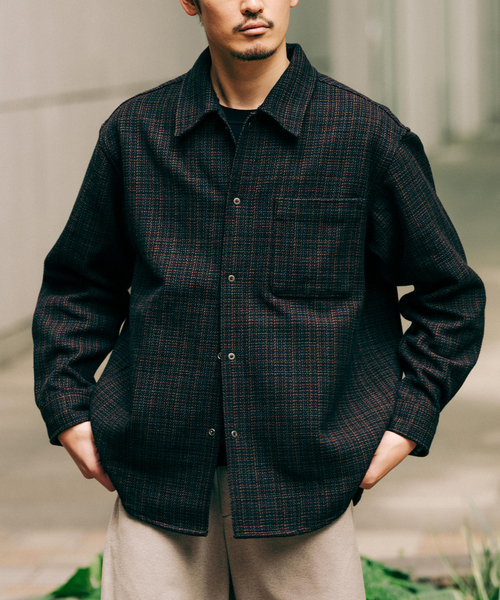 EDIFICE（エディフィス）の「コットン ツイード リングドット シャツ（シャツ/ブラウス・メンズ・ブラック/グレー・SMALL/LARGE/MEDIUM）」の2枚目の写真