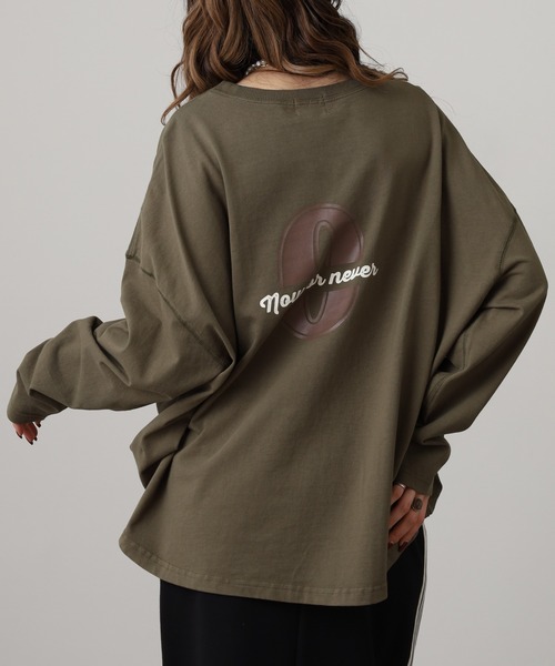 Arinomama(アリノママ)の「Arinomama ナンバリングPTオーバーロンT ピグメント加工(Tシャツ/カットソー・レディース・ブラック/カーキ/ネイビー・FREE)」の9枚目の写真