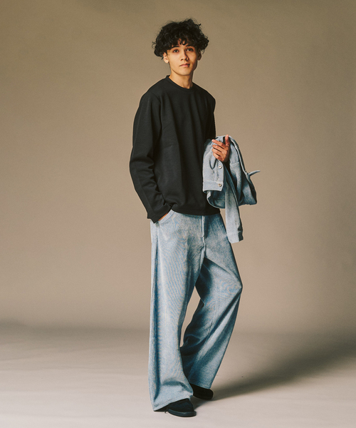 417 EDIFICE(フォーワンセブンエディフィス)の「WEB限定 ”蓄熱”【Calefit】ヒートシフトユーティリティL/S Tee(Tシャツ/カットソー・メンズ・ホワイト/グレー/ブラック・XX-LARGE/X-LARGE/LARGE/MEDIUM/SMALL)」の1枚目の写真