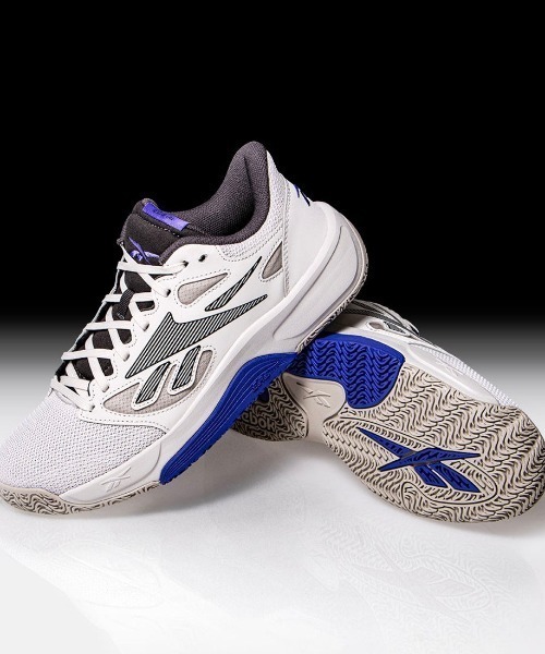 Reebok(リーボック)の「エンジン LT / ENGINE LT(スニーカー・メンズ・グレー/レッド・25.0cm/25.5cm/26.0cm/26.5cm/27.0cm/27.5cm/28.0cm/28.5cm/29.0cm/30.0cm)」の1枚目の写真