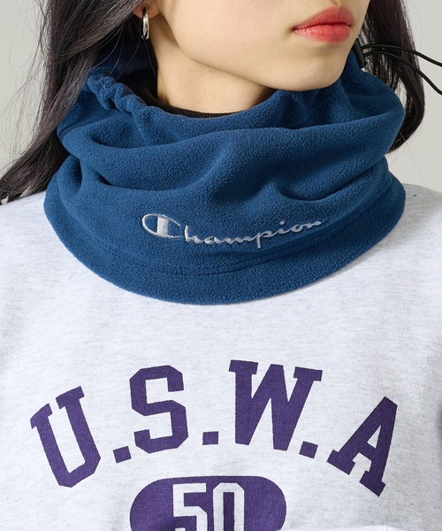 Champion(チャンピオン)の「【Champion】ロゴ刺繍フリースネックウォーマー 768-001A(ネックウォーマー/スヌード・レディース・ネイビー/ブラック・FREE)」の6枚目の写真