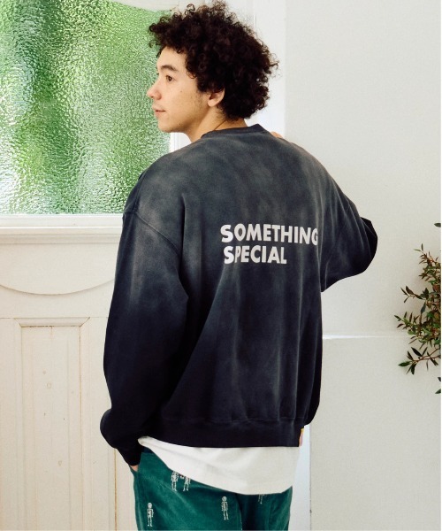 go slow caravan（ゴースローキャラバン）の「SALO裏起毛 グラデフェード BOX クルースウェット SOMETHING SP（スウェット・メンズ・イエロー/ブラック・MEDIUM/LARGE/X-LARGE）」の20枚目の写真