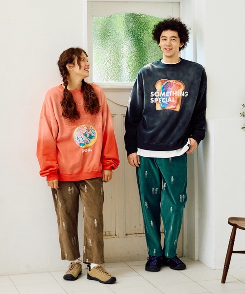 go slow caravan（ゴースローキャラバン）の「SALO裏起毛 グラデフェード BOX クルースウェット SOMETHING SP（スウェット・メンズ・イエロー/ブラック・MEDIUM/LARGE/X-LARGE）」の22枚目の写真