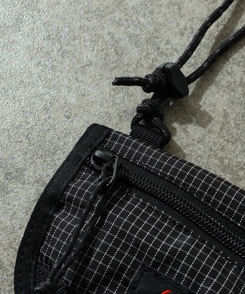Overland(オーバーランド)の「【OverLand EQUIPMENT/オーバーランドイクイップメント】NECK SHOULDER / ネック ショルダー(ショルダーバッグ・メンズ・ブラック/ホワイト・FREE)」の4枚目の写真