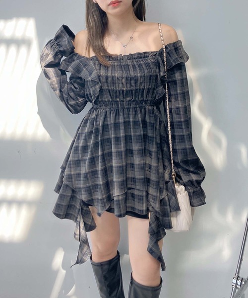 AS KNOW AS plus（アズノゥアズプラス）の「♪2WAY フリルとクラゲチュニック(スクエアネック・オフショルダー）（チュニック・レディース・ブラック系その他/ネイビー系/ブラウン系・FREE）」の4枚目の写真